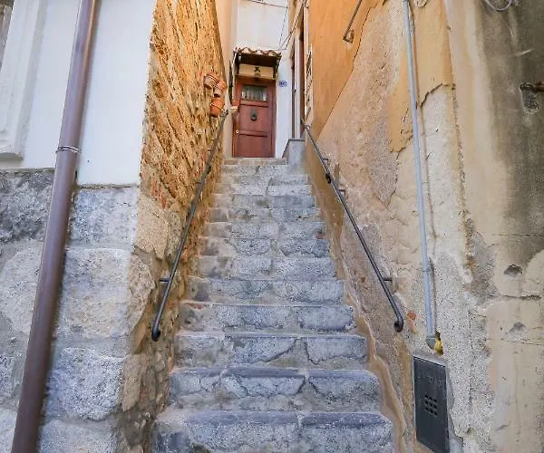 Casa Sul Mare 公寓 切法卢